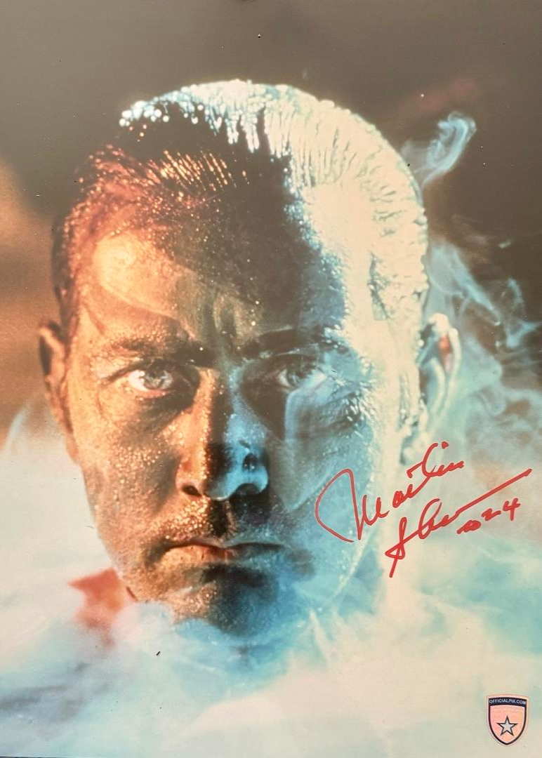 Martin Sheen Signed 11x14 Photo (Apocalypse Now) - Official Pix
